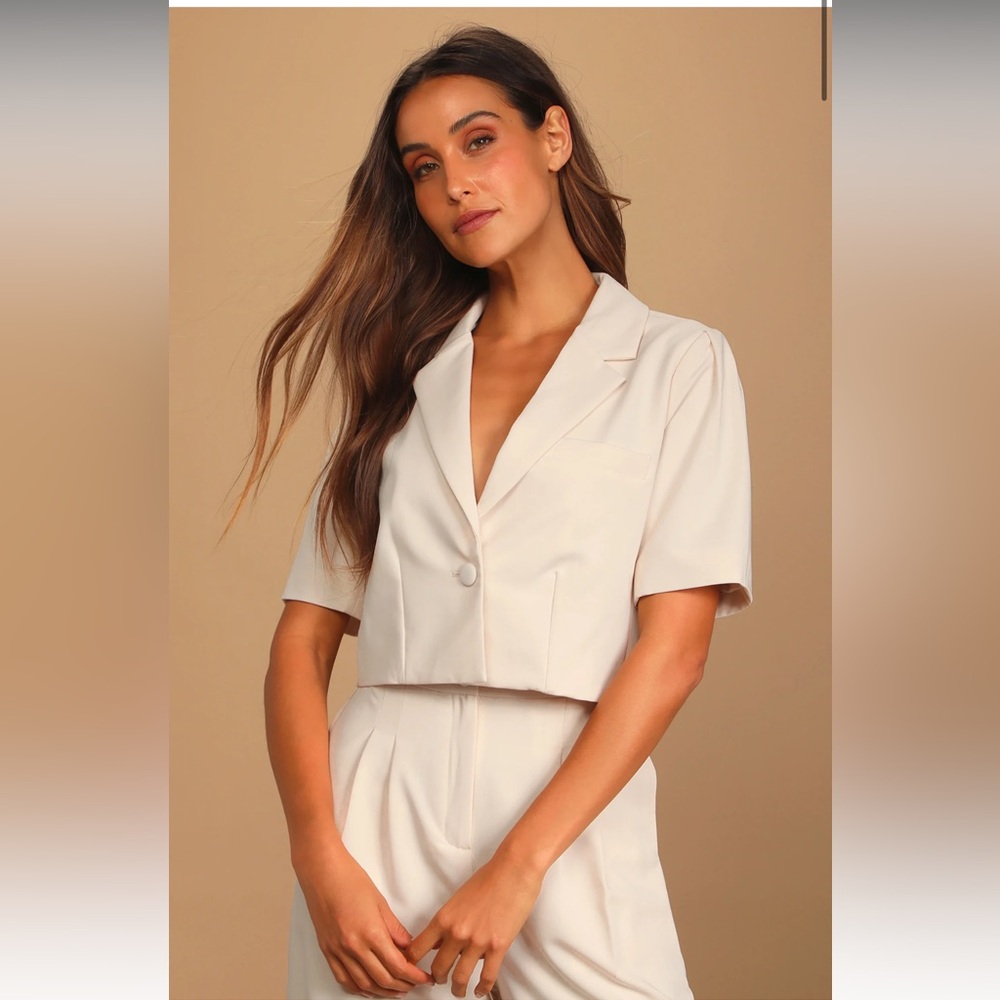 Lulus Cropped Short Sleeved Blazer